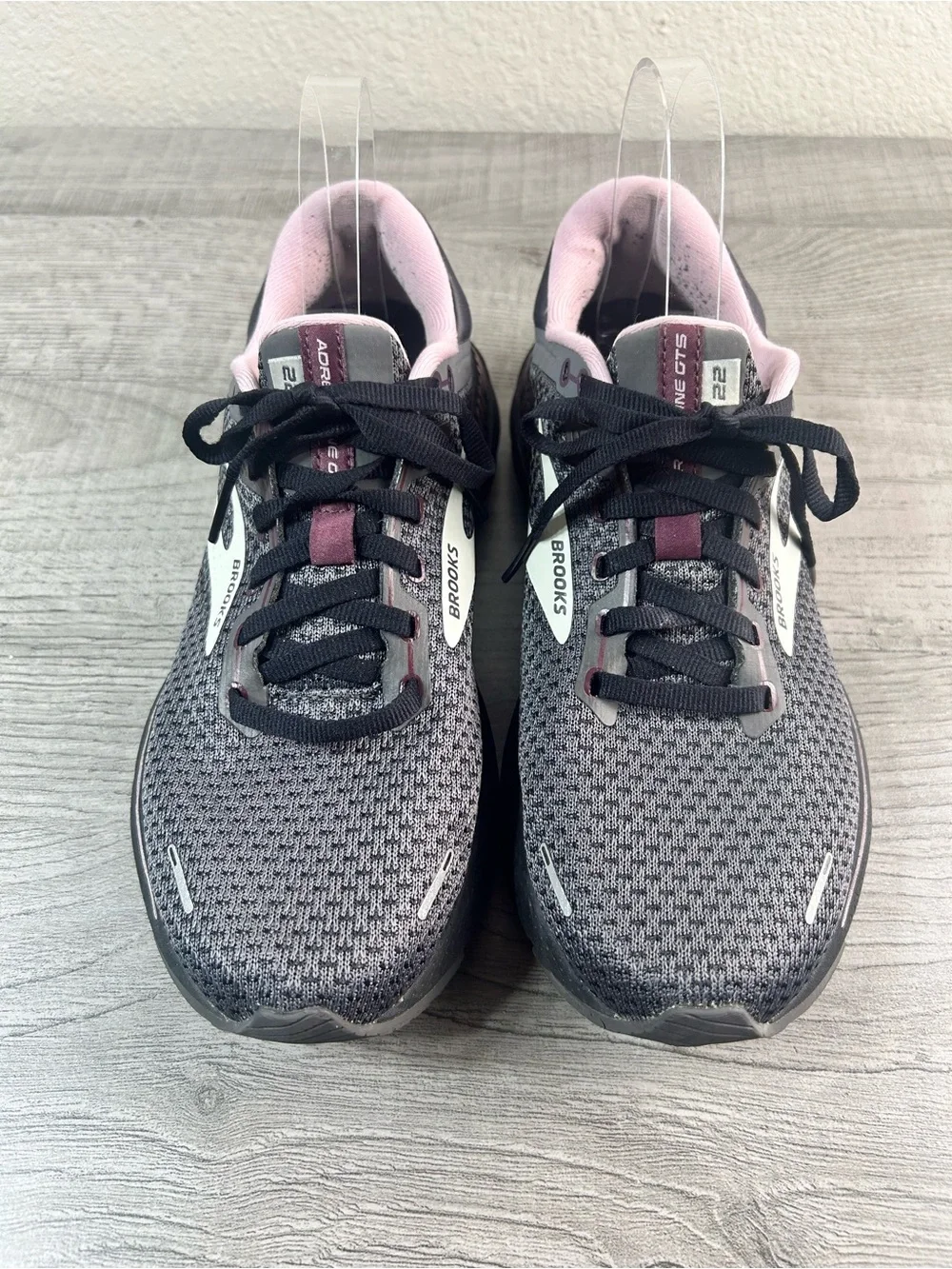 Brooks Adenaline GTS 22 Women’s Size 9.5 B Sneakers Black & Pink Running Shoes